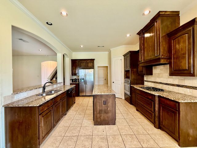 1801 Chuckwagon Drive, Midlothian, TX 76065