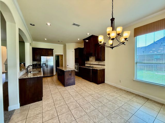 1801 Chuckwagon Drive, Midlothian, TX 76065