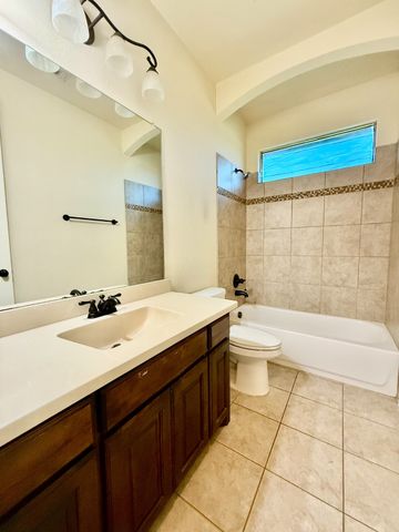 1801 Chuckwagon Drive, Midlothian, TX 76065