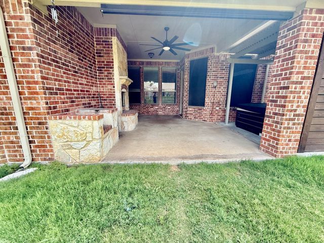 1801 Chuckwagon Drive, Midlothian, TX 76065