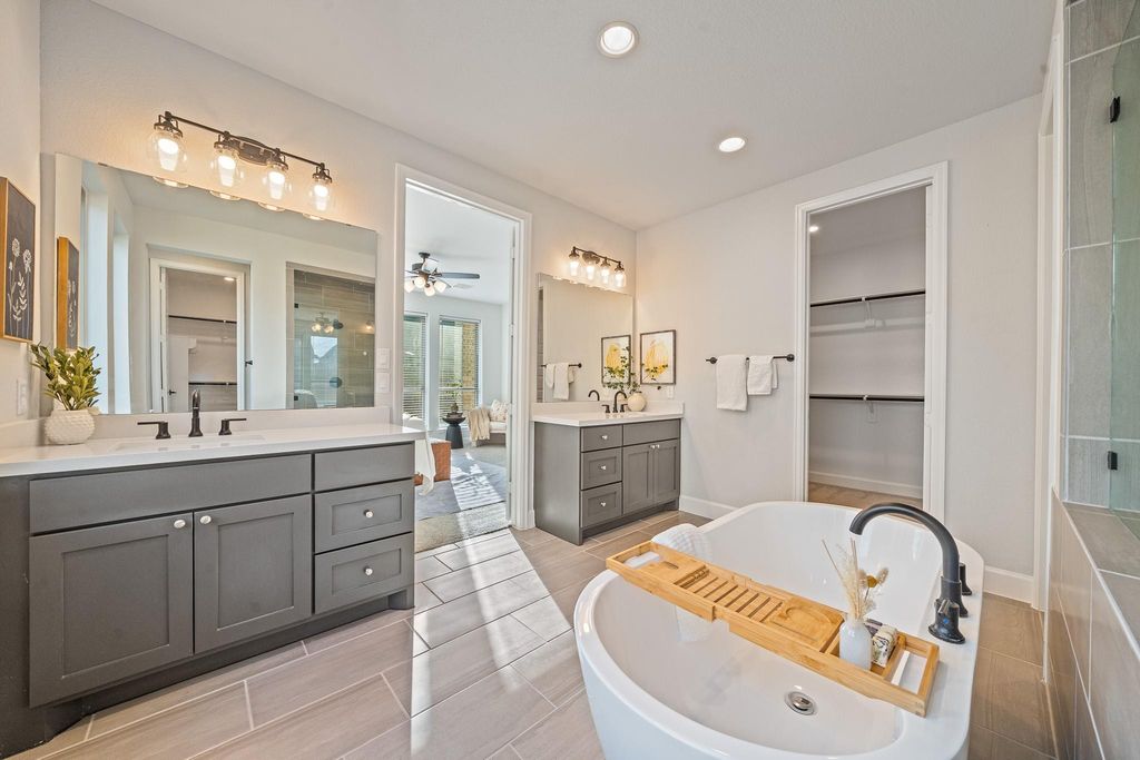 Image 18 of property listing at 31219 Star Landing Drive, Brookshire, TX 77423