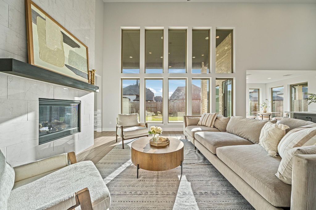 Image 3 of property listing at 31219 Star Landing Drive, Brookshire, TX 77423