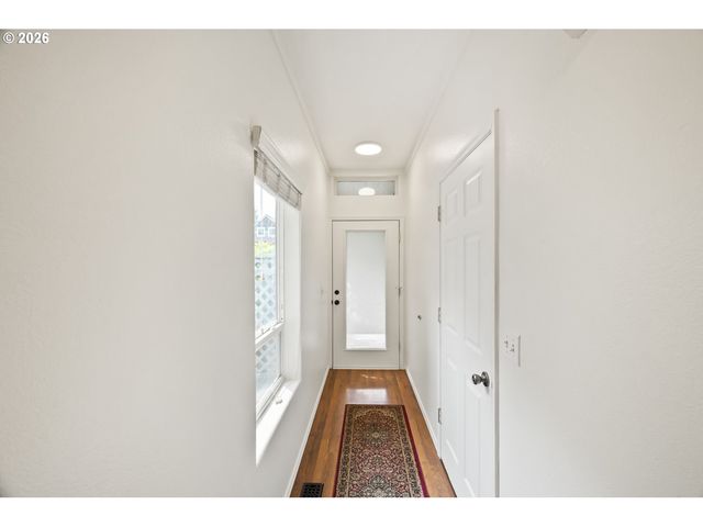 9442 N BUCHANAN Ave, Portland, OR 97203