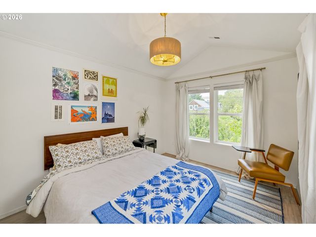 9442 N BUCHANAN Ave, Portland, OR 97203