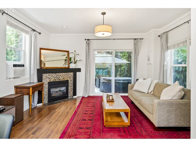 9442 N BUCHANAN Ave, Portland, OR 97203