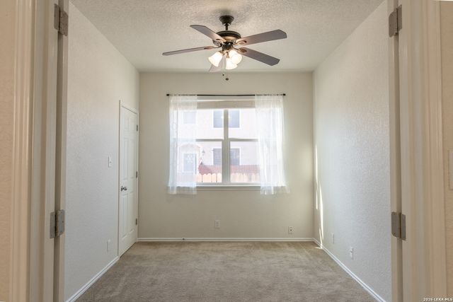 6913 Abbey Falls, San Antonio, TX 78249