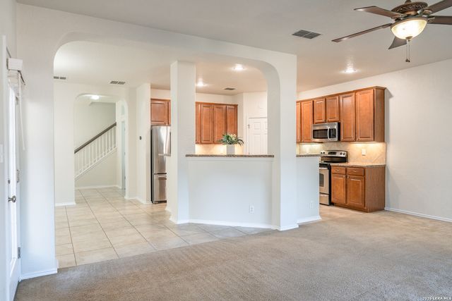 6913 Abbey Falls, San Antonio, TX 78249