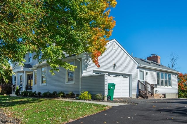 22 Lauren Ln, Vernon Twp., NJ 07461