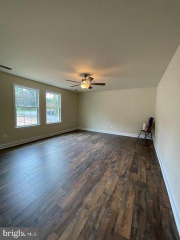 8112 LELAND, Manassas, VA 20111