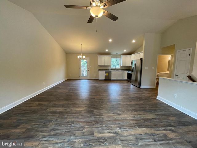 8112 LELAND, Manassas, VA 20111