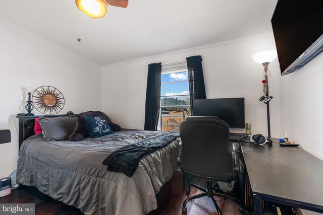 208 FERNWOOD DR, Harrington, DE 19952