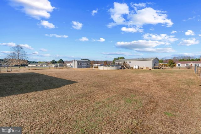 208 FERNWOOD DR, Harrington, DE 19952