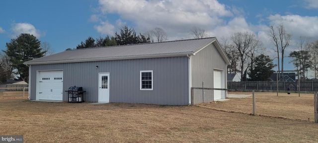 208 FERNWOOD DR, Harrington, DE 19952