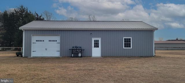 208 FERNWOOD DR, Harrington, DE 19952