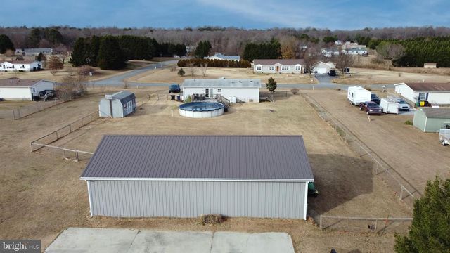 208 FERNWOOD DR, Harrington, DE 19952