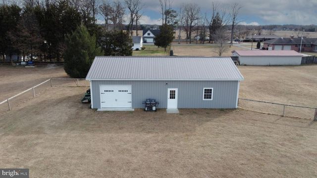 208 FERNWOOD DR, Harrington, DE 19952