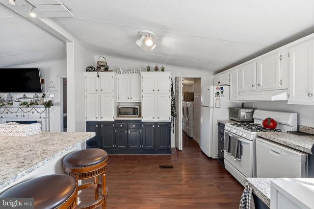 208 FERNWOOD DR, Harrington, DE 19952