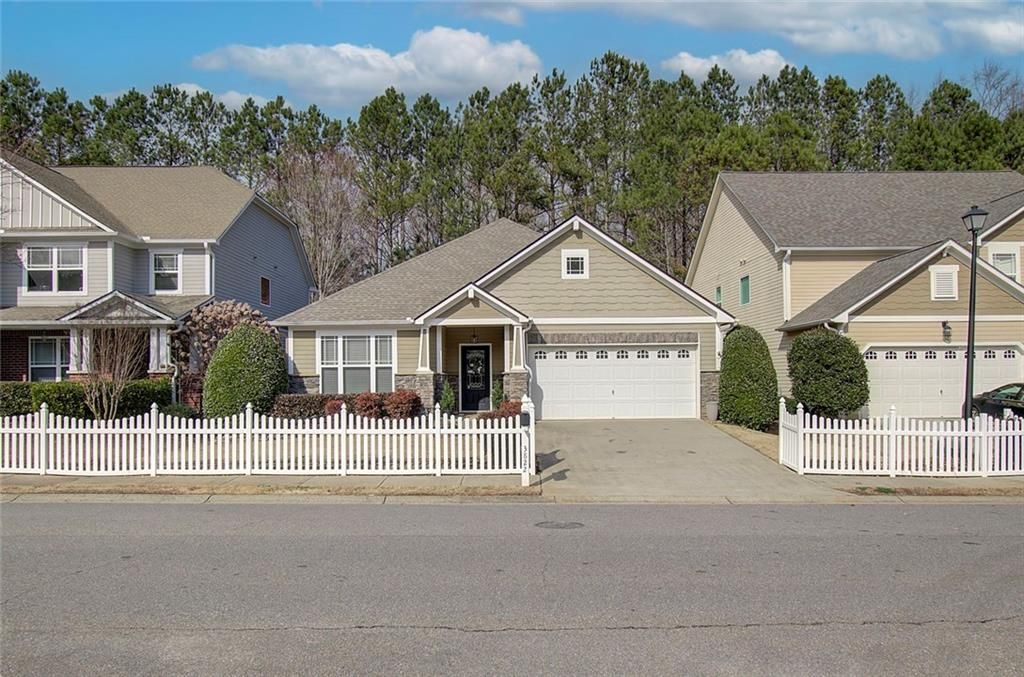 3822 Carriage House Drive, Cumming, GA 30040
