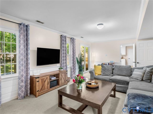 524 Glenmeadow Rd, Midlothian, VA 23114