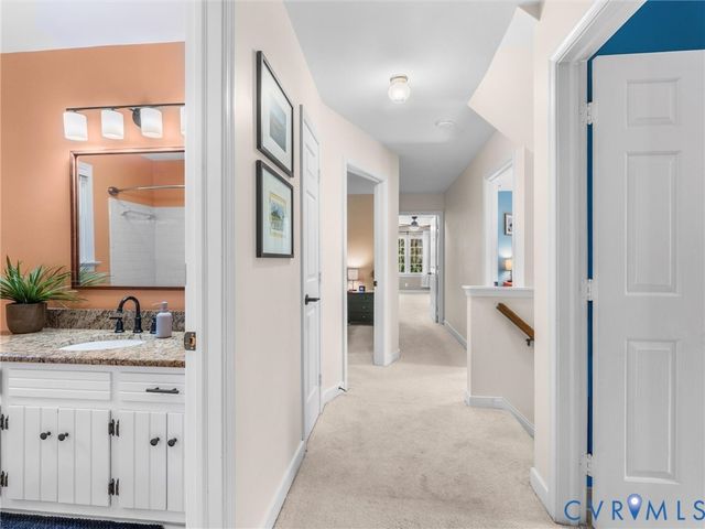 524 Glenmeadow Rd, Midlothian, VA 23114