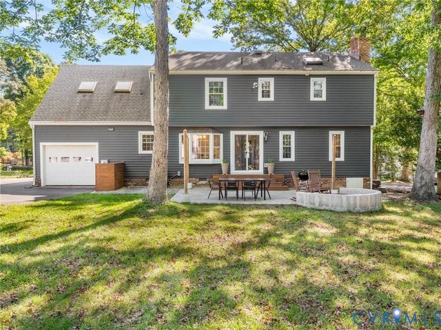 524 Glenmeadow Rd, Midlothian, VA 23114