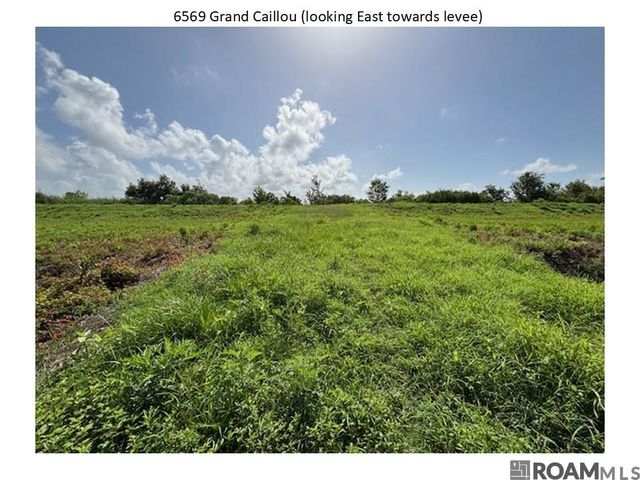 6569 Grand Caillou Road, Dulac, LA 70353