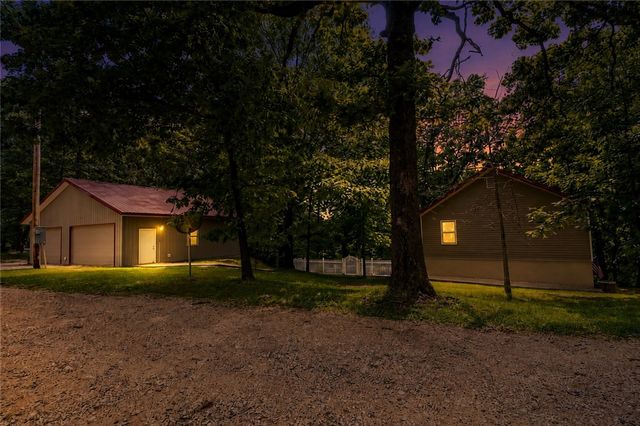 10493 Tara Lane, Rogers, AR 72756