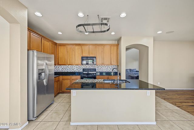 1093 S 220TH Drive, Buckeye, AZ 85326