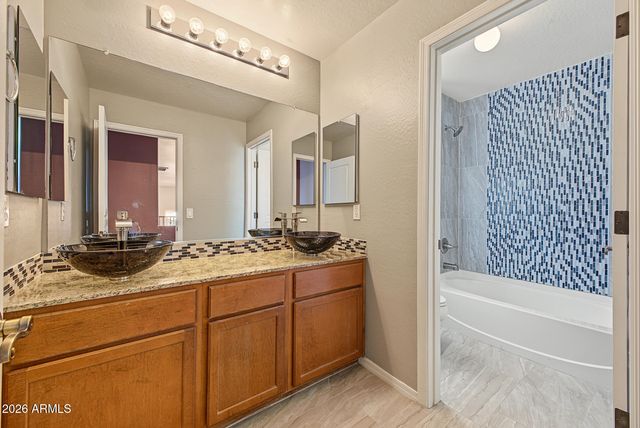 1093 S 220TH Drive, Buckeye, AZ 85326