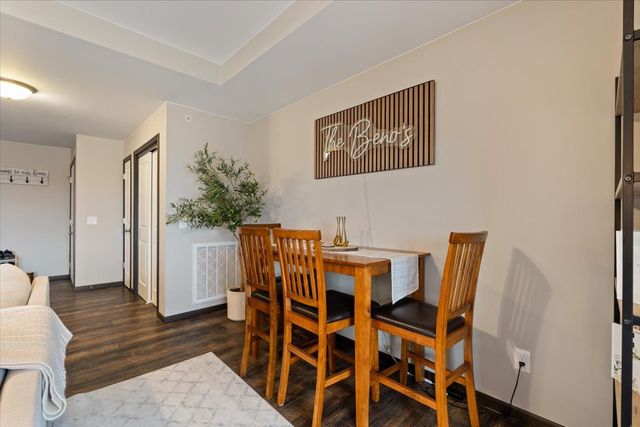 340 E Franklin Street 202, Eldridge, IA 52748