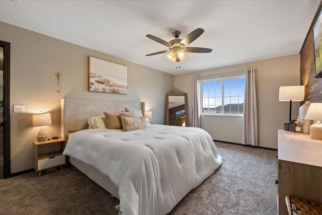 340 E Franklin Street 202, Eldridge, IA 52748