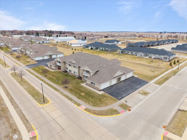 340 E Franklin Street 202, Eldridge, IA 52748