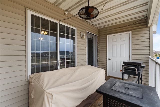 340 E Franklin Street 202, Eldridge, IA 52748