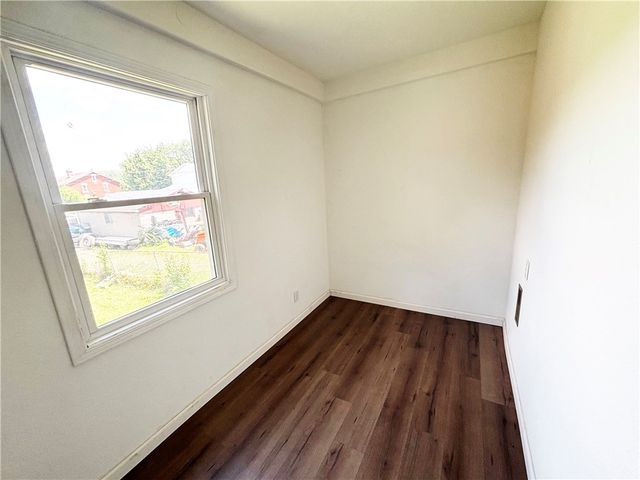 320 N 3rd, Clairton, PA 15025