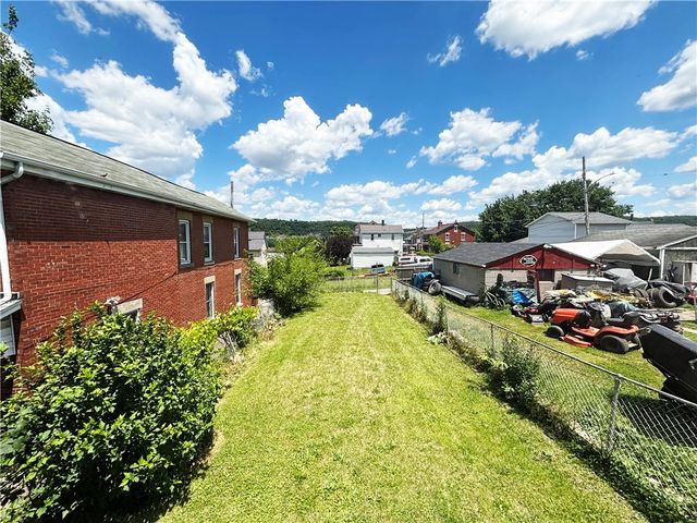320 N 3rd, Clairton, PA 15025
