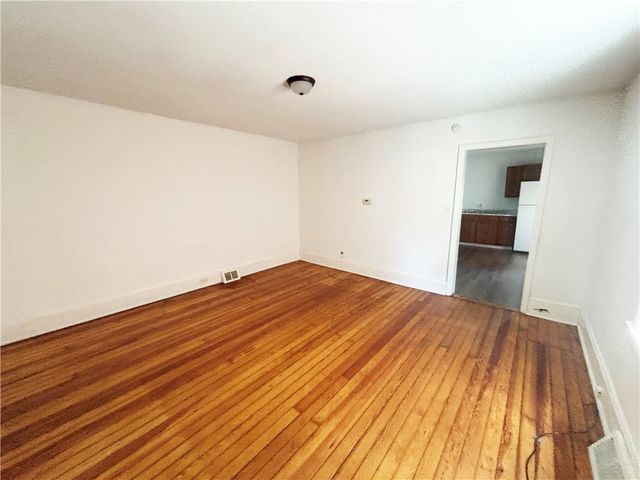 320 N 3rd, Clairton, PA 15025