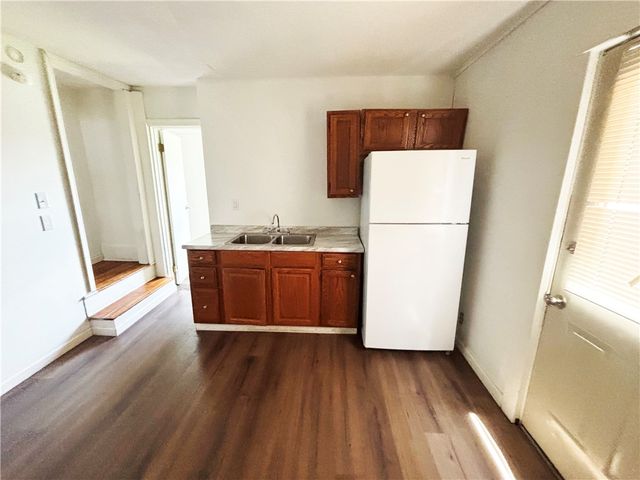 320 N 3rd, Clairton, PA 15025