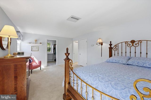 956 EMBREE LN, West Chester, PA 19380