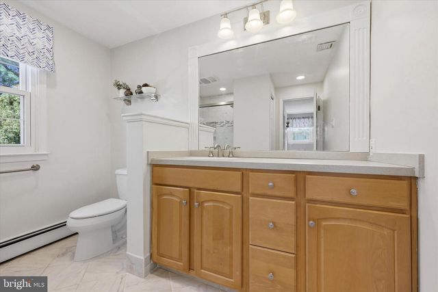 956 EMBREE LN, West Chester, PA 19380