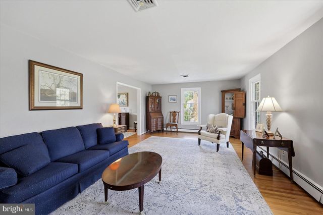 956 EMBREE LN, West Chester, PA 19380