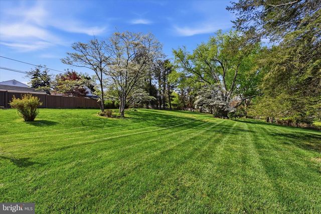 956 EMBREE LN, West Chester, PA 19380