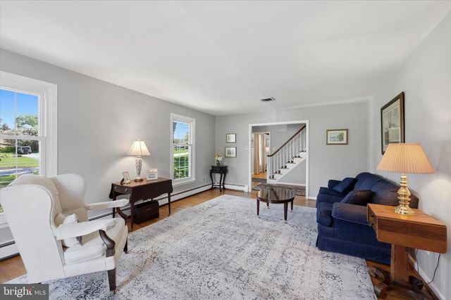 956 EMBREE LN, West Chester, PA 19380