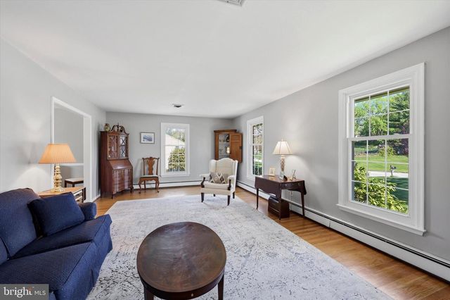 956 EMBREE LN, West Chester, PA 19380