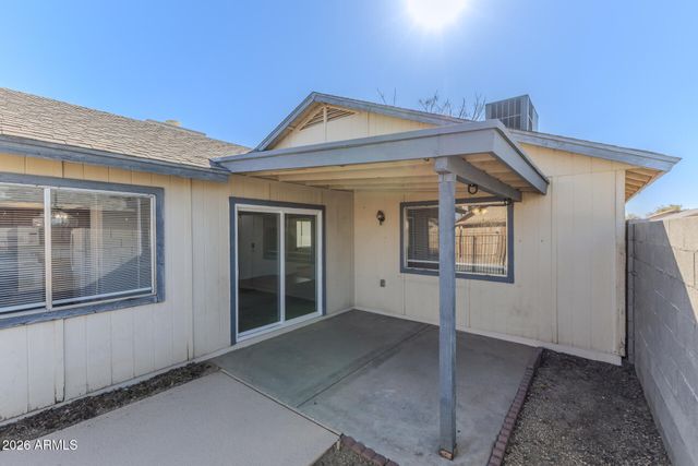 6842 W STATE Avenue, Glendale, AZ 85303