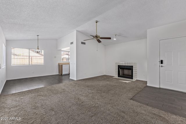 6842 W STATE Avenue, Glendale, AZ 85303