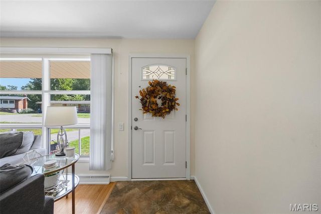 2327 Kenosho Avenue, St Louis, MO 63114