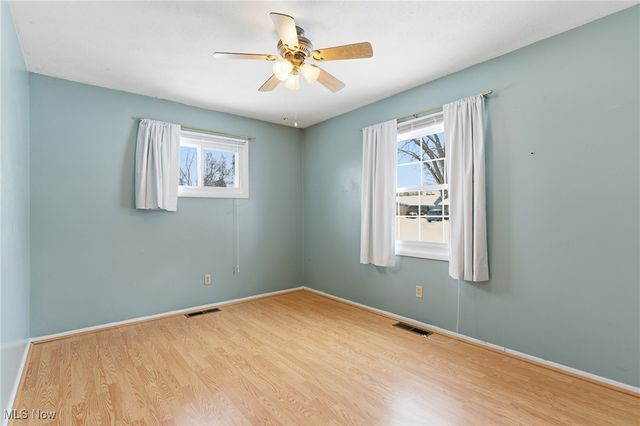 561 Brigton Drive, Berea, OH 44017