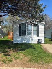 1478 Coachlight Lot 68, Flint, MI 48532