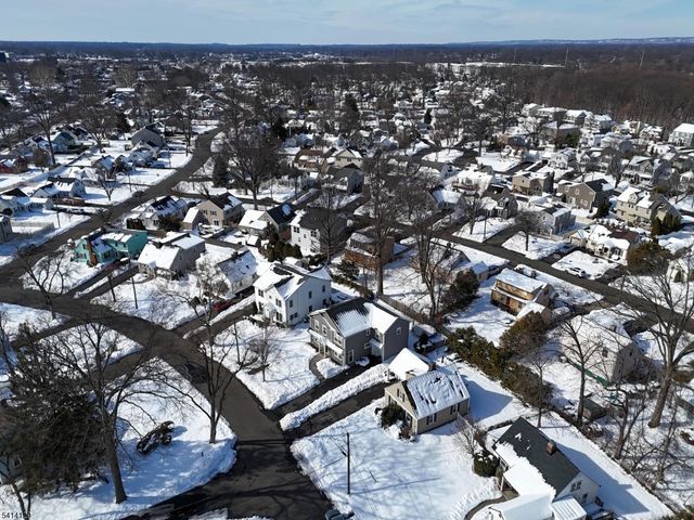 17 Cherokee Rd, Cranford Twp., NJ 07016