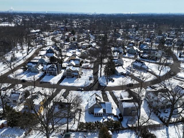 17 Cherokee Rd, Cranford Twp., NJ 07016